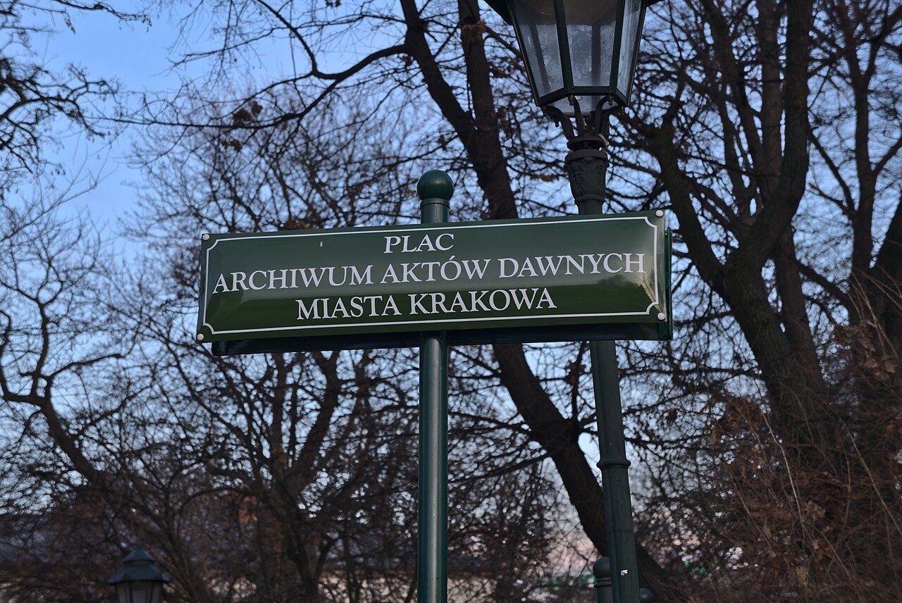 Tabliczka z nazwą ulicy na Starym Mieście